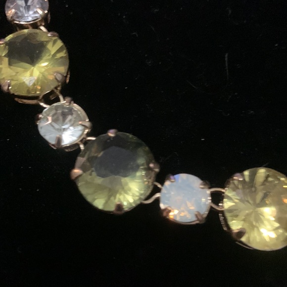 COPY - Grazaino Necklace Set With Glass Crystals in a Gold-tone Setting - Picture 6 of 11